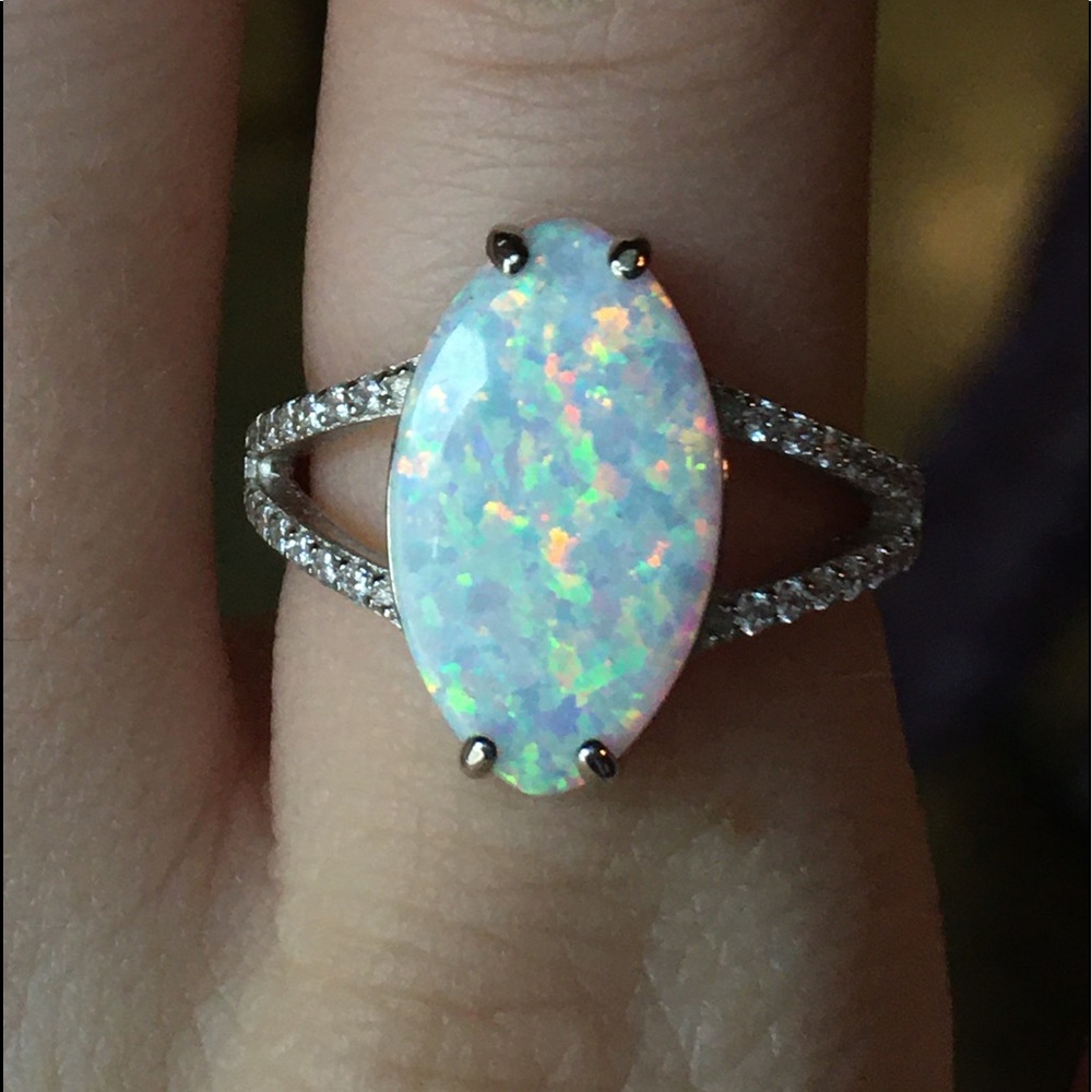 Size 7 and size 5 sterling silver rings